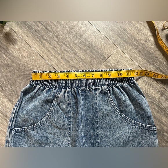 Vintage 1980’s cascade blues high waisted acid wash jeans. Size 6 short - Picture 9 of 11